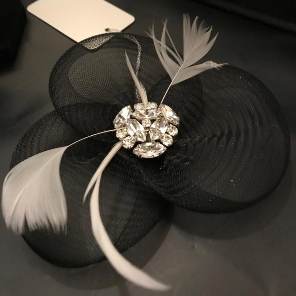 KATA BANKO COUTURE -BLACK HAIR CLIP